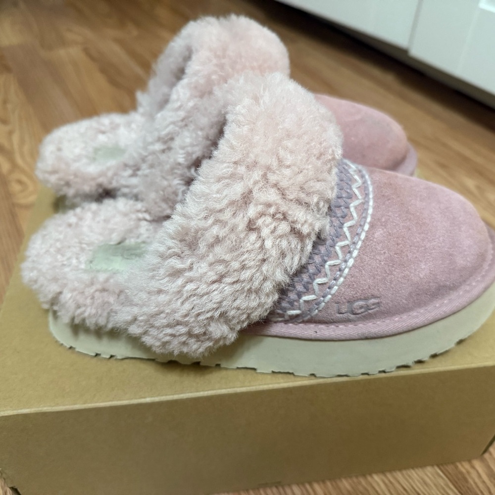 Newstyle Pink Ugg